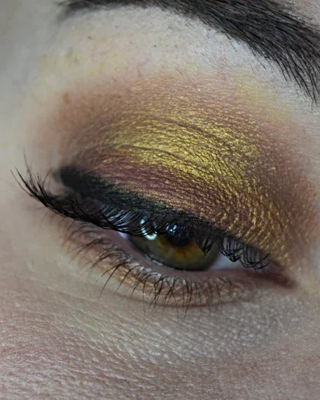 Femme Fatale loose eyeshadow in The Lost Legend